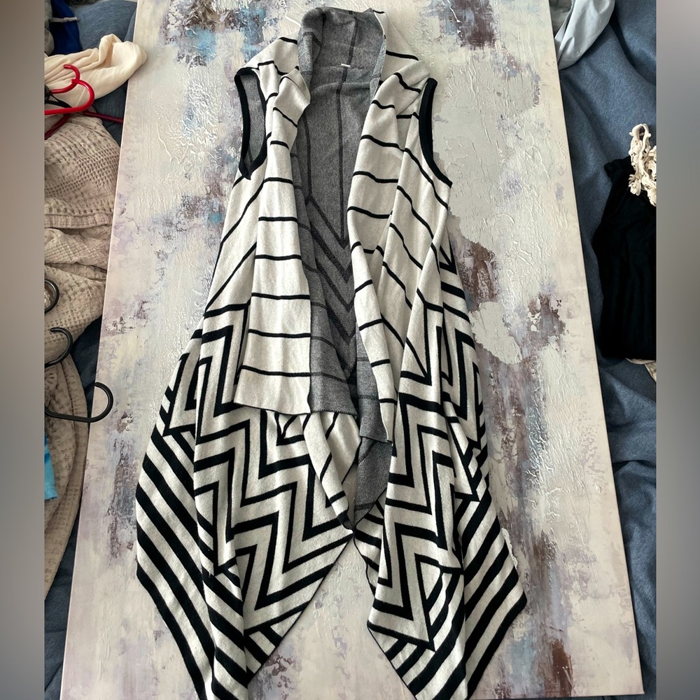 Sleeveless Duster